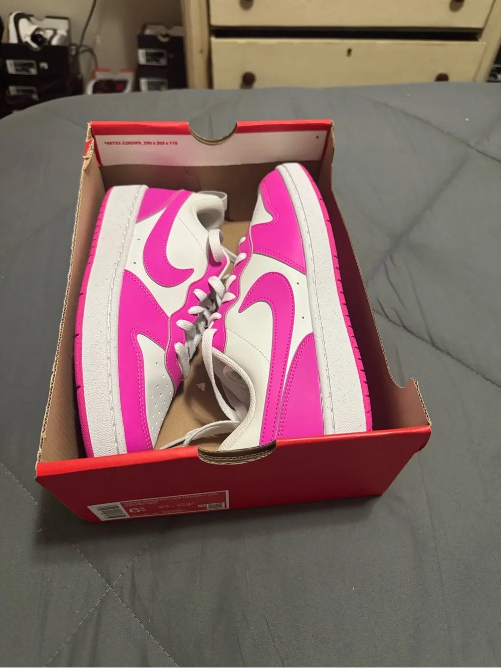 Nike Kids White and Hot Pink Low-Top Sneakers